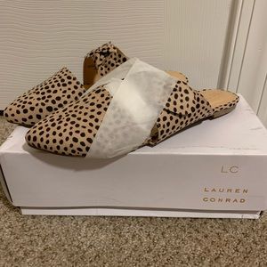 Brand new in box, Lauren Conrad print mules